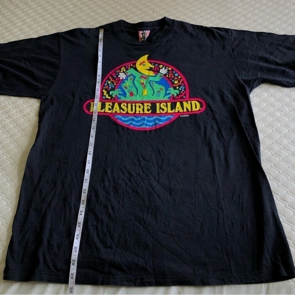 Vintage Disney Pleasure Island Shirt - Picture 5 of 7